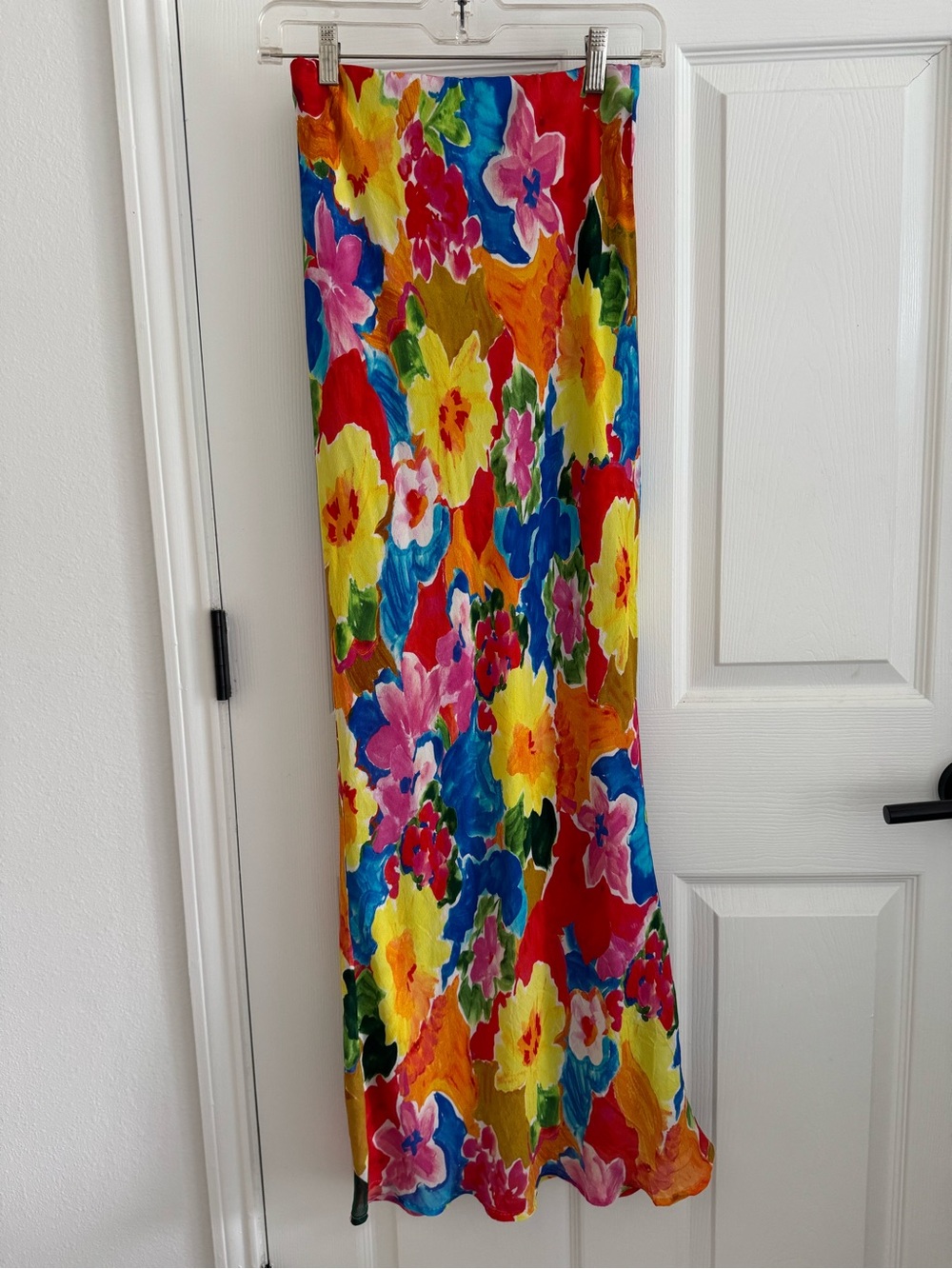 Rumored Colorful Floral Print Skirt - Picture 2 of 4